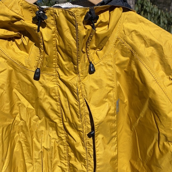 RED LEDGE Yellow Lightweight Rain Jacket - Picture 6 of 11